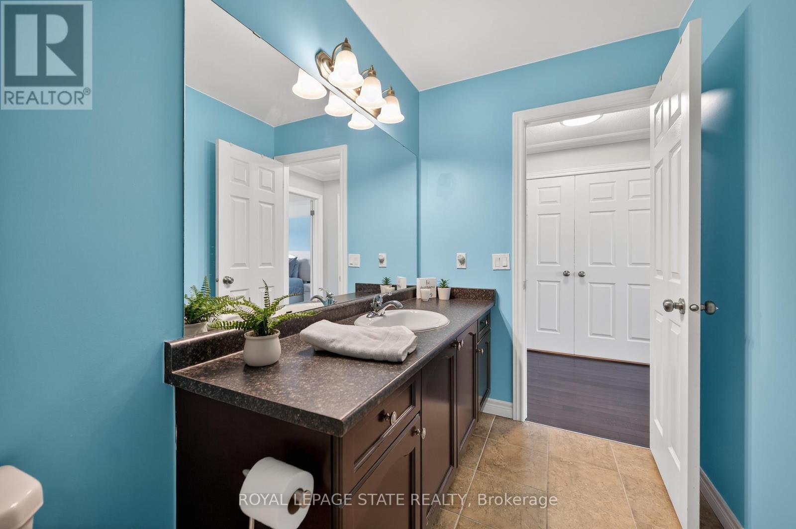 300 Pinehill Drive, Hamilton, Ontario  L0R 1P0 - Photo 34 - X12945452