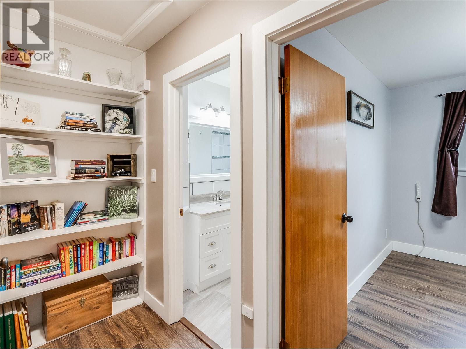 204 Pinewood Drive, Castlegar, British Columbia  V1N 2M4 - Photo 30 - 10373393