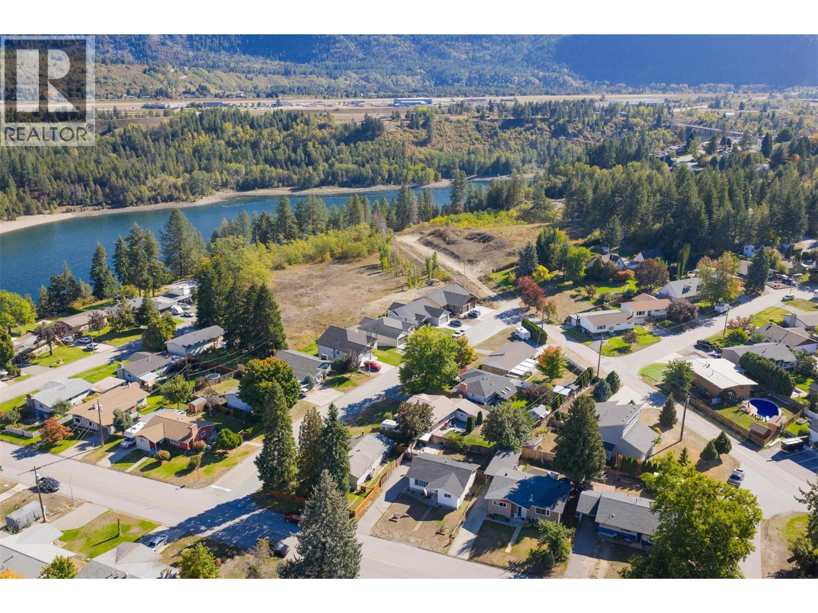 204 Pinewood Drive, Castlegar, British Columbia  V1N 2M4 - Photo 53 - 10373393