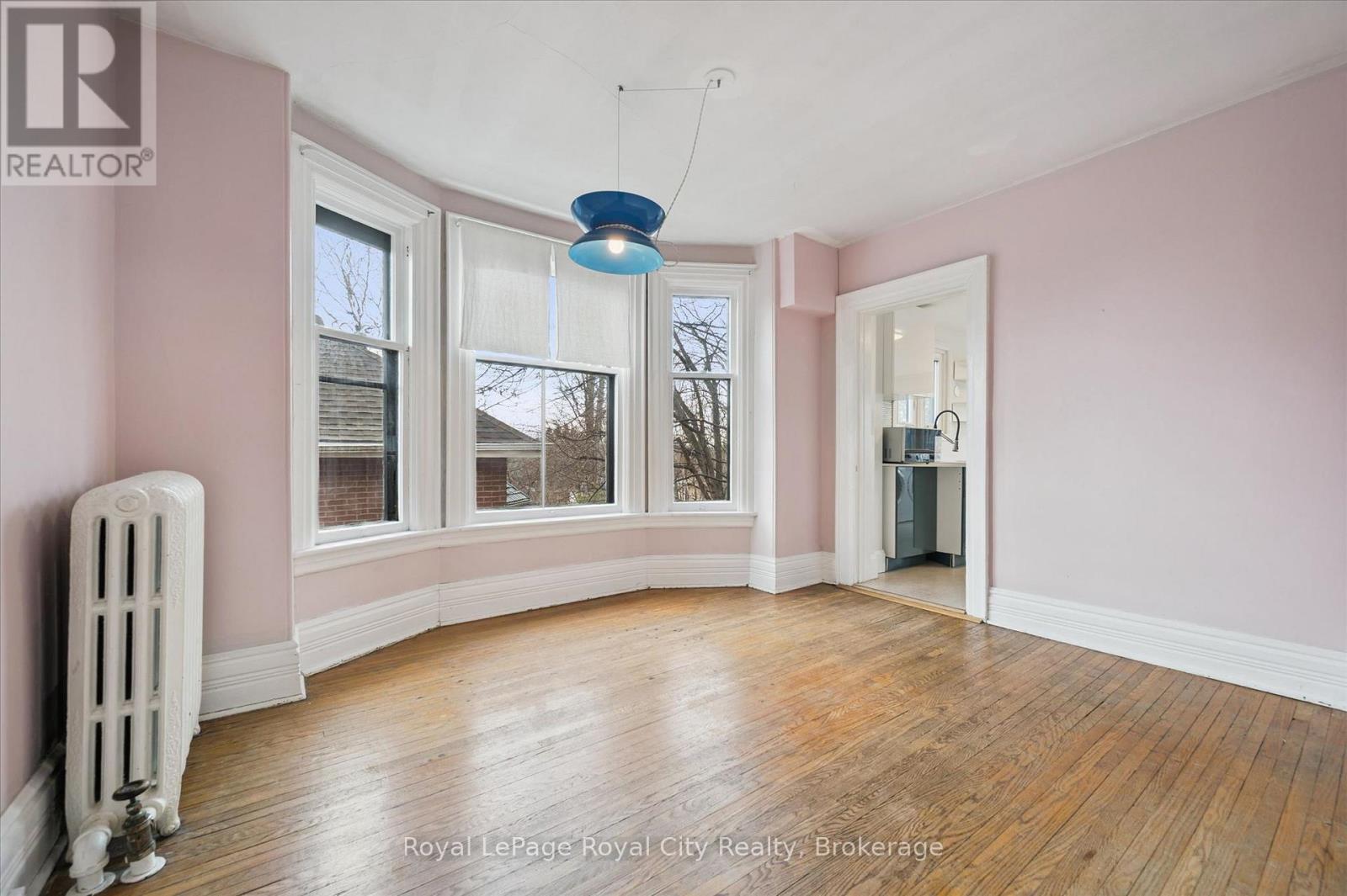 Upper - 467 Woolwich Street, Guelph, Ontario  N1H 3X6 - Photo 10 - X12945690