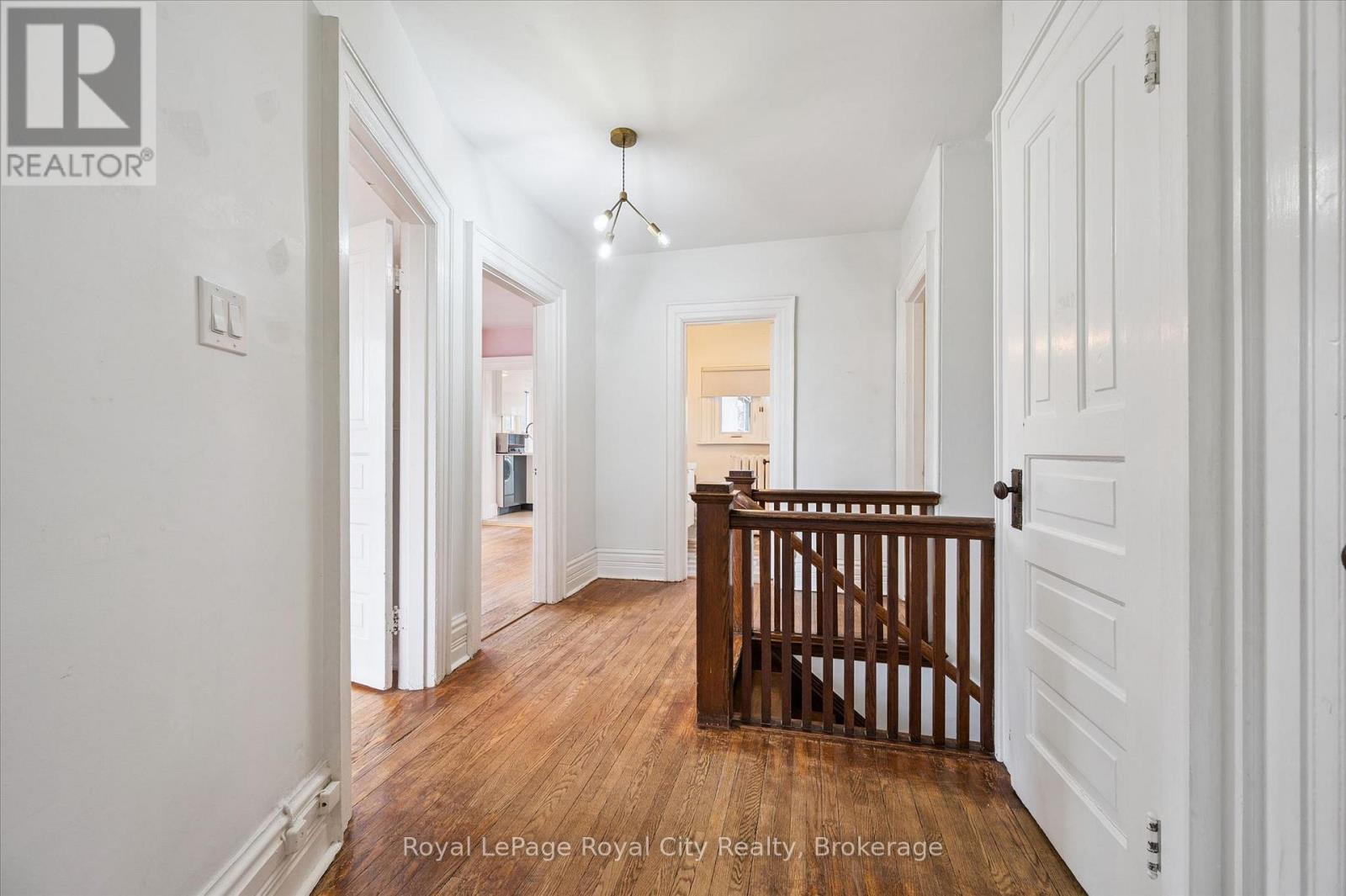 Upper - 467 Woolwich Street, Guelph, Ontario  N1H 3X6 - Photo 15 - X12945690