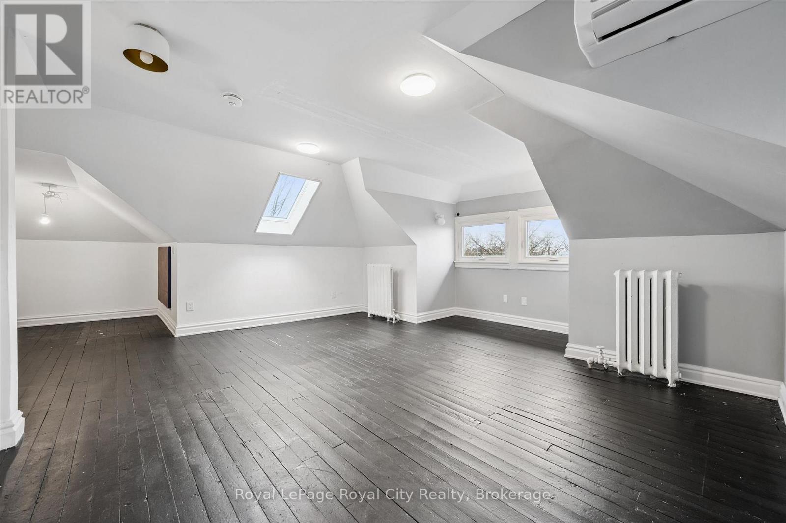 Upper - 467 Woolwich Street, Guelph, Ontario  N1H 3X6 - Photo 28 - X12945690