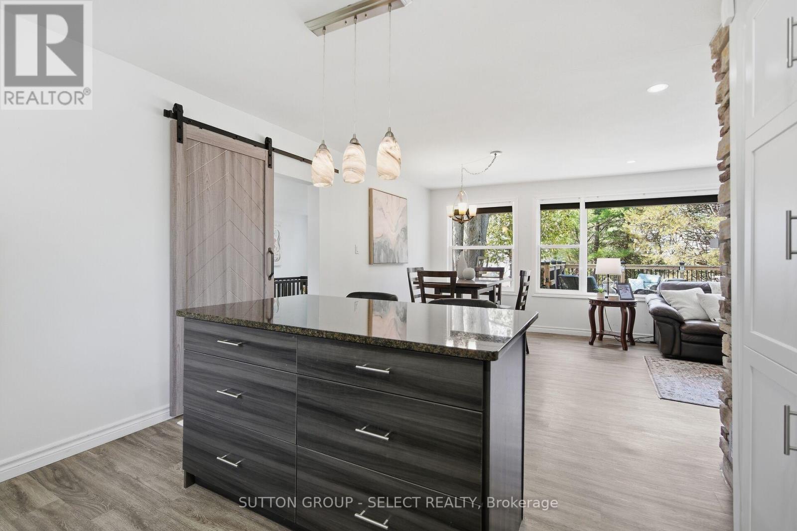 21069 Riverview Drive, Thames Centre, Ontario  N0M 2P0 - Photo 20 - X12945662