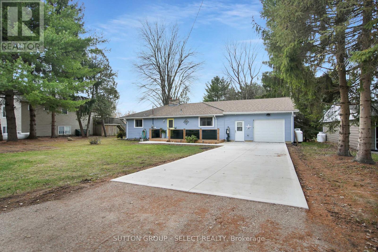 21069 Riverview Drive, Thames Centre, Ontario  N0M 2P0 - Photo 5 - X12945662