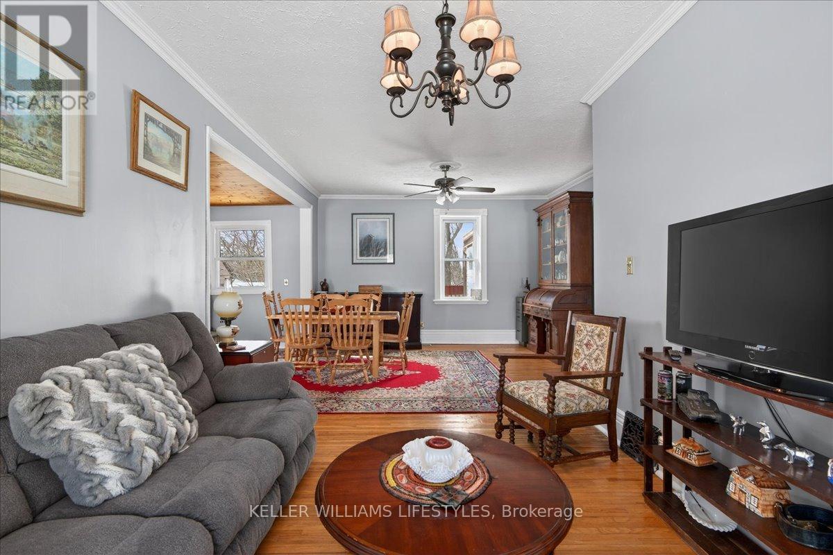 54 Main Street S, Lambton Shores, Ontario  N0N 1J0 - Photo 10 - X12945674