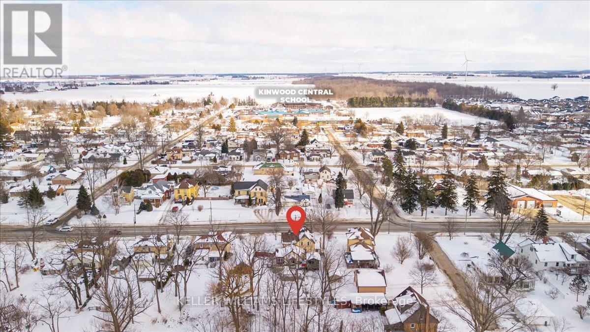 54 Main Street S, Lambton Shores, Ontario  N0N 1J0 - Photo 41 - X12945674