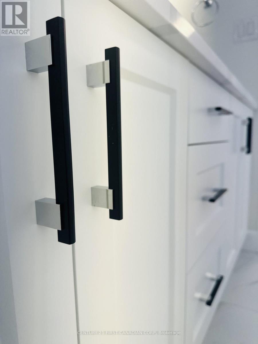 Photo 11 of 12 for 1185 Honeywood Dr Drive