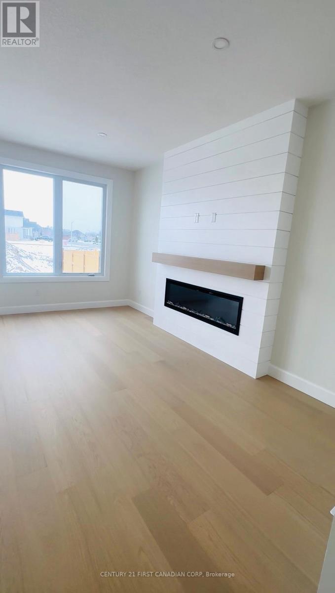 Photo 8 of 12 for 1185 Honeywood Dr Drive