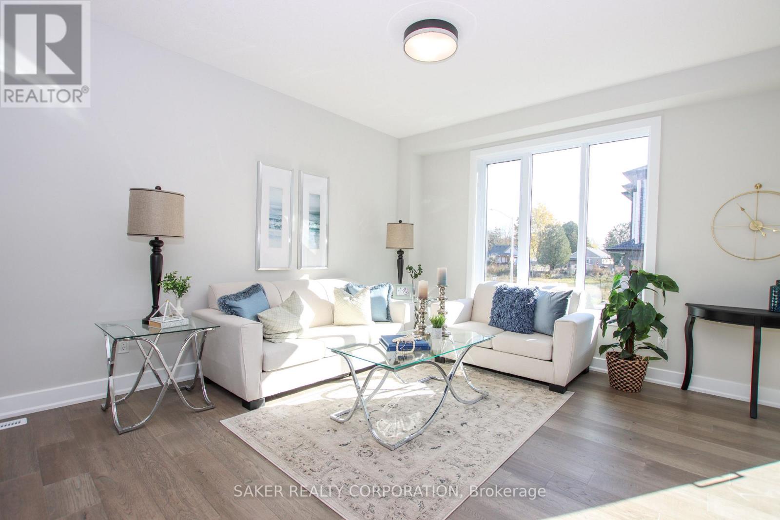 579 Regent Street, Strathroy-Caradoc (Mount Brydges), Ontario  N0L 1W0 - Photo 6 - X12945814