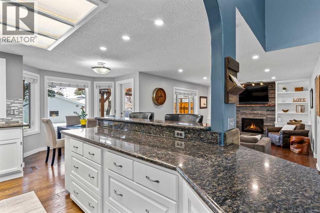 9759 Sanderling Way Nw, Calgary, Alberta  T3K 3R8 - Photo 15 - A2297901