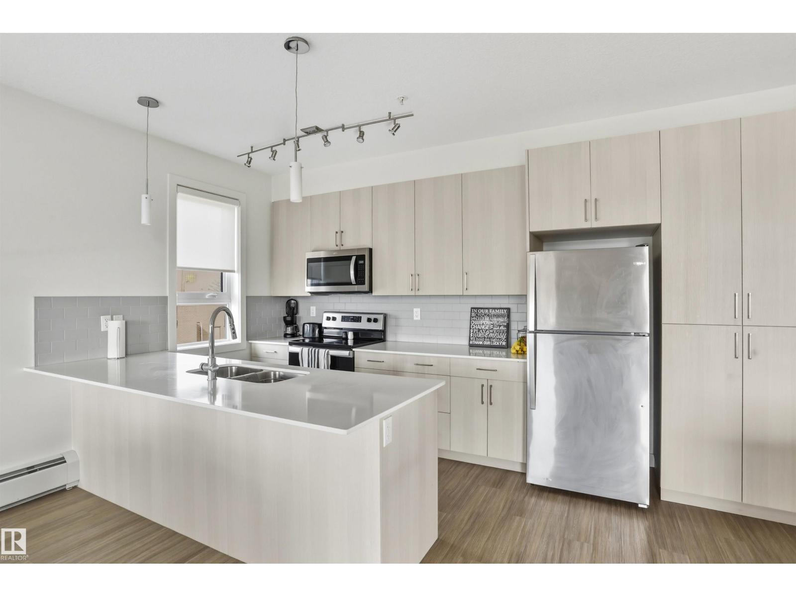 #203 17 Columbia Av W, Devon, Alberta  T9G 1Y7 - Photo 3 - E4480057