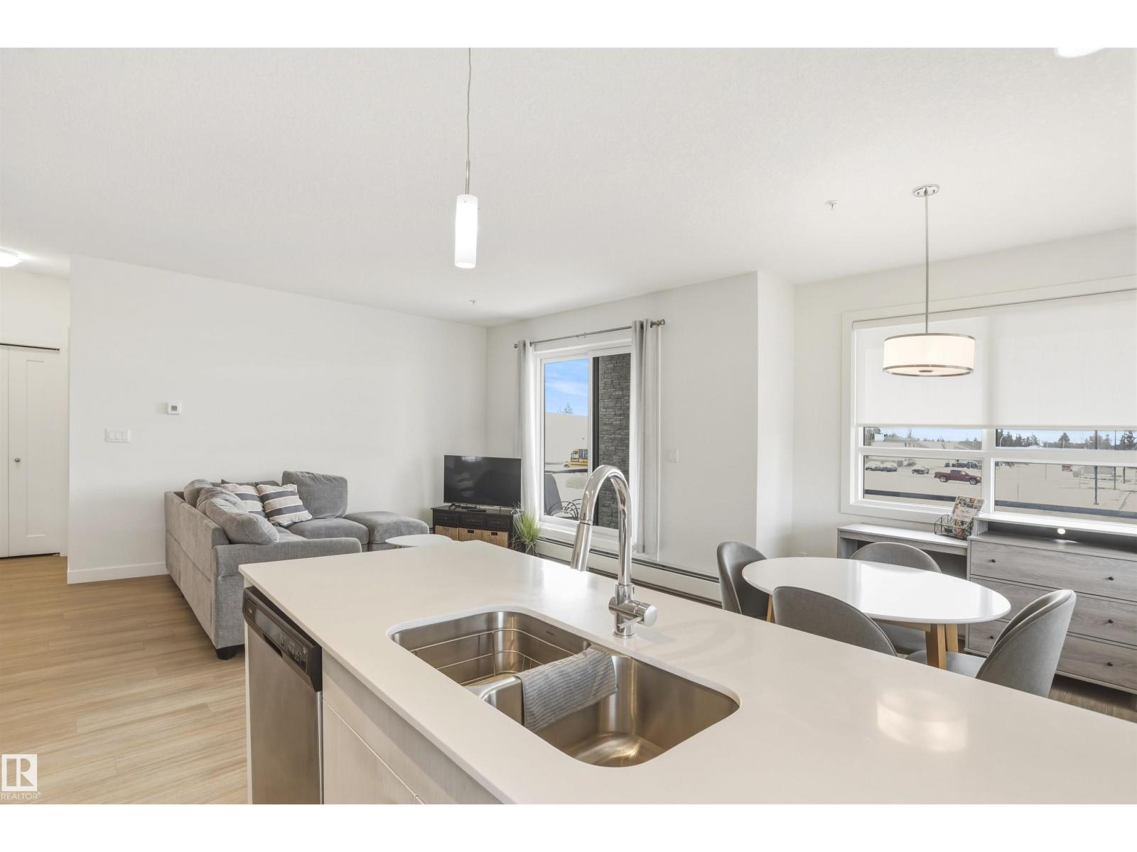 #203 17 Columbia Av W, Devon, Alberta  T9G 1Y7 - Photo 8 - E4480057