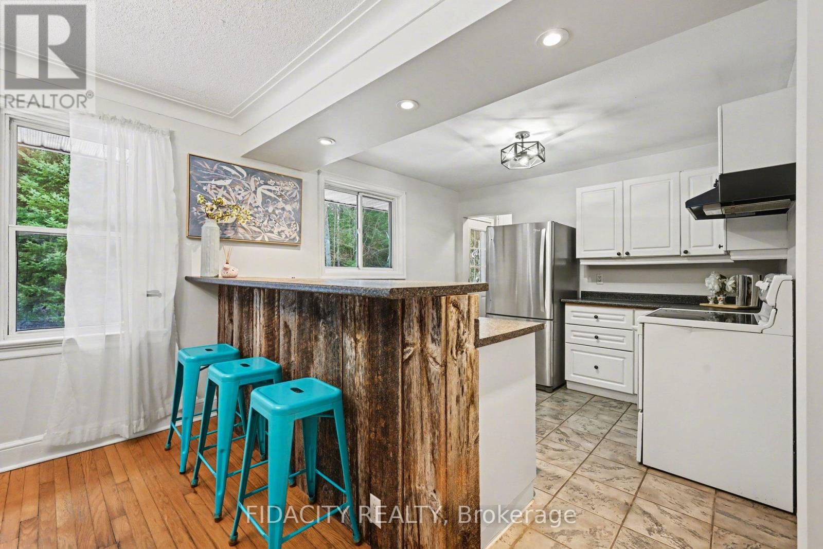 145 Bellamy Road, Mcnab/braeside, Ontario  K0A 3L0 - Photo 13 - X12945746