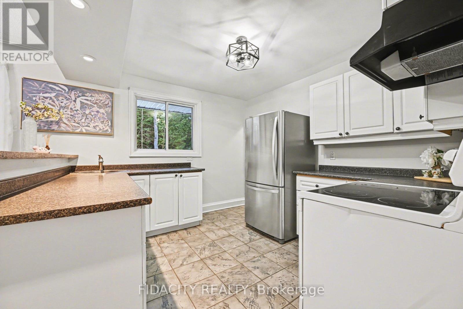 145 Bellamy Road, Mcnab/braeside, Ontario  K0A 3L0 - Photo 14 - X12945746