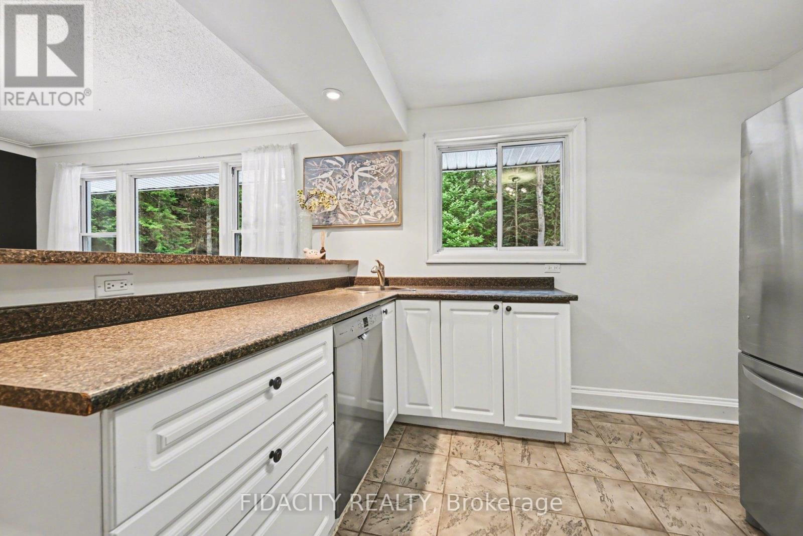 145 Bellamy Road, Mcnab/braeside, Ontario  K0A 3L0 - Photo 17 - X12945746