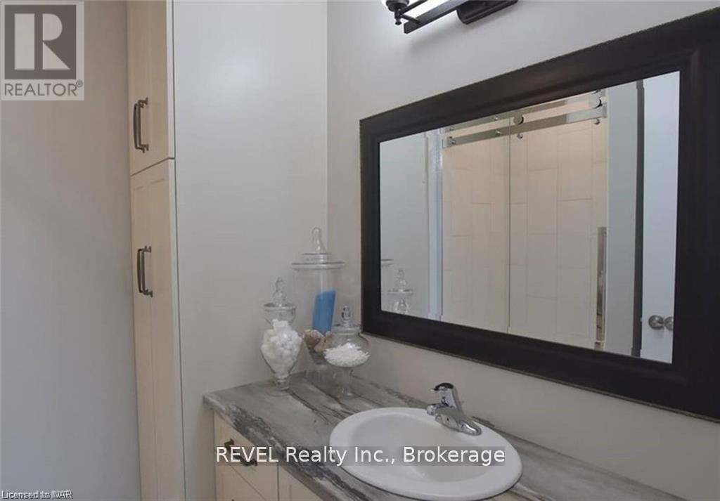 438 Mcalpine Avenue N, Welland, Ontario  L3B 1T3 - Photo 11 - X12945630