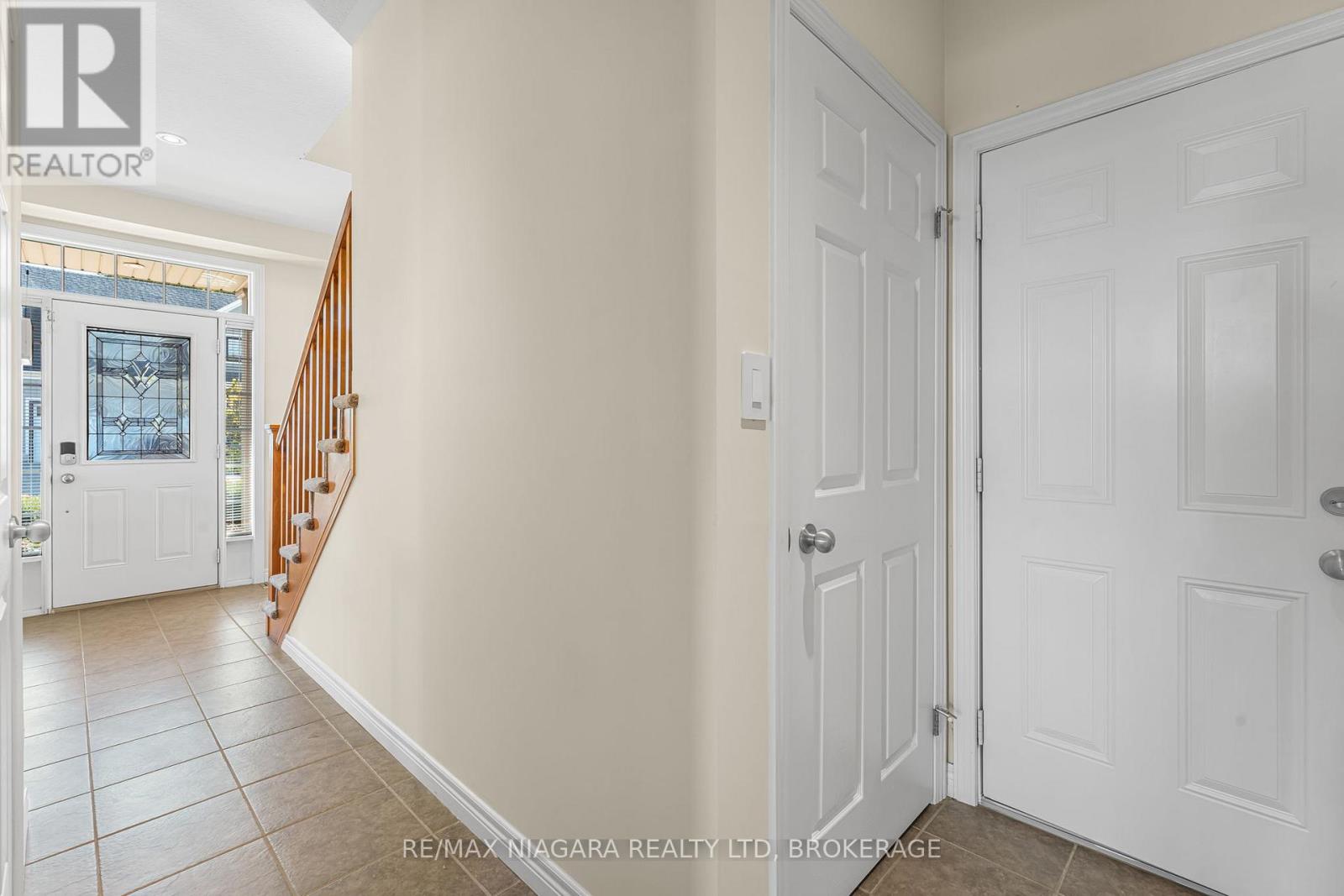 750 Lakeshore Road, Fort Erie, Ontario  L2A 0B4 - Photo 12 - X12945706