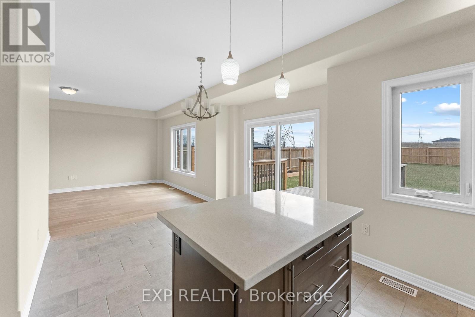 33 Cinnamon Street, Thorold, Ontario  L2V 0H6 - Photo 14 - X12945798