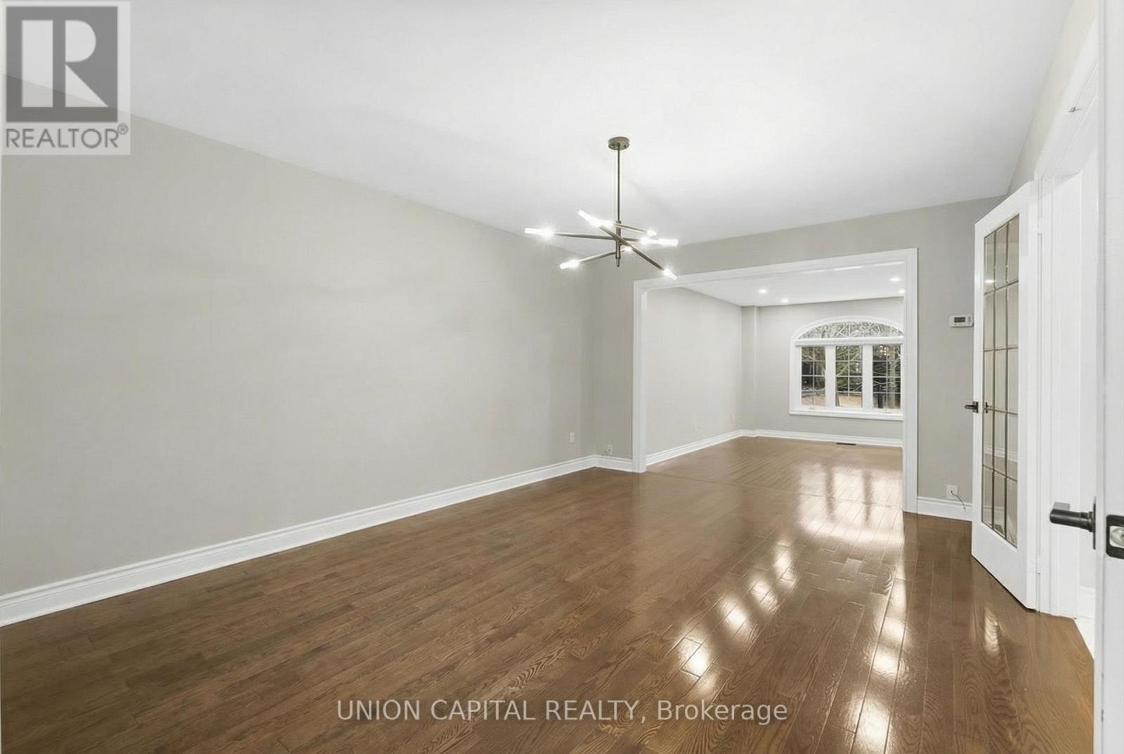 86 Charing Crescent, Aurora, Ontario  L4G 6P5 - Photo 16 - N12945498