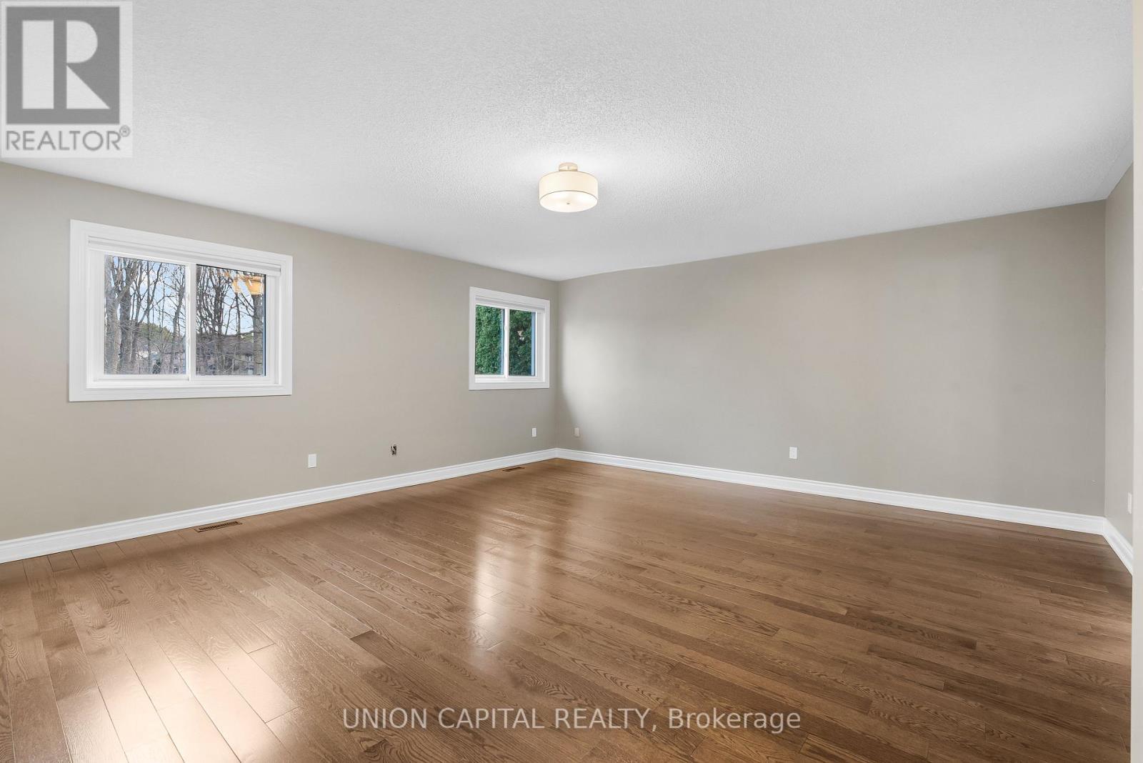 86 Charing Crescent, Aurora, Ontario  L4G 6P5 - Photo 21 - N12945498