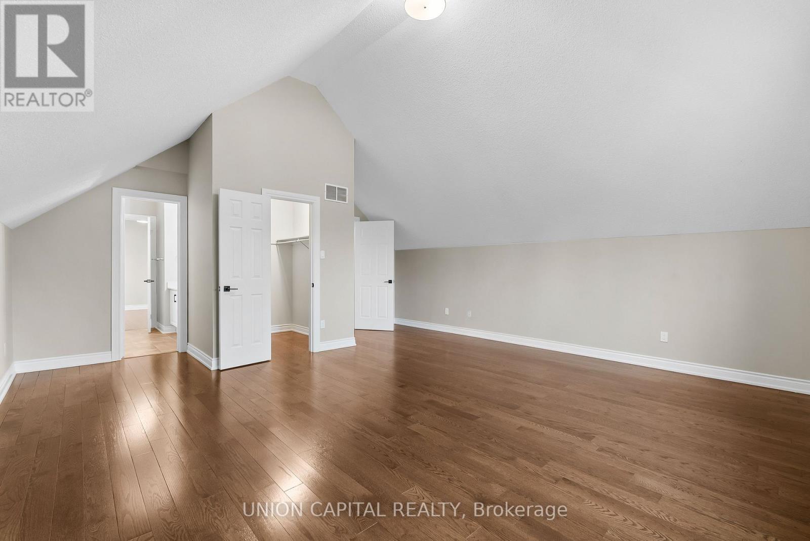 86 Charing Crescent, Aurora, Ontario  L4G 6P5 - Photo 29 - N12945498