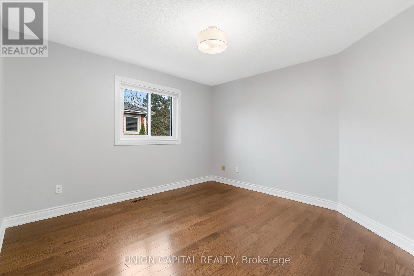 86 Charing Crescent, Aurora, Ontario  L4G 6P5 - Photo 32 - N12945498