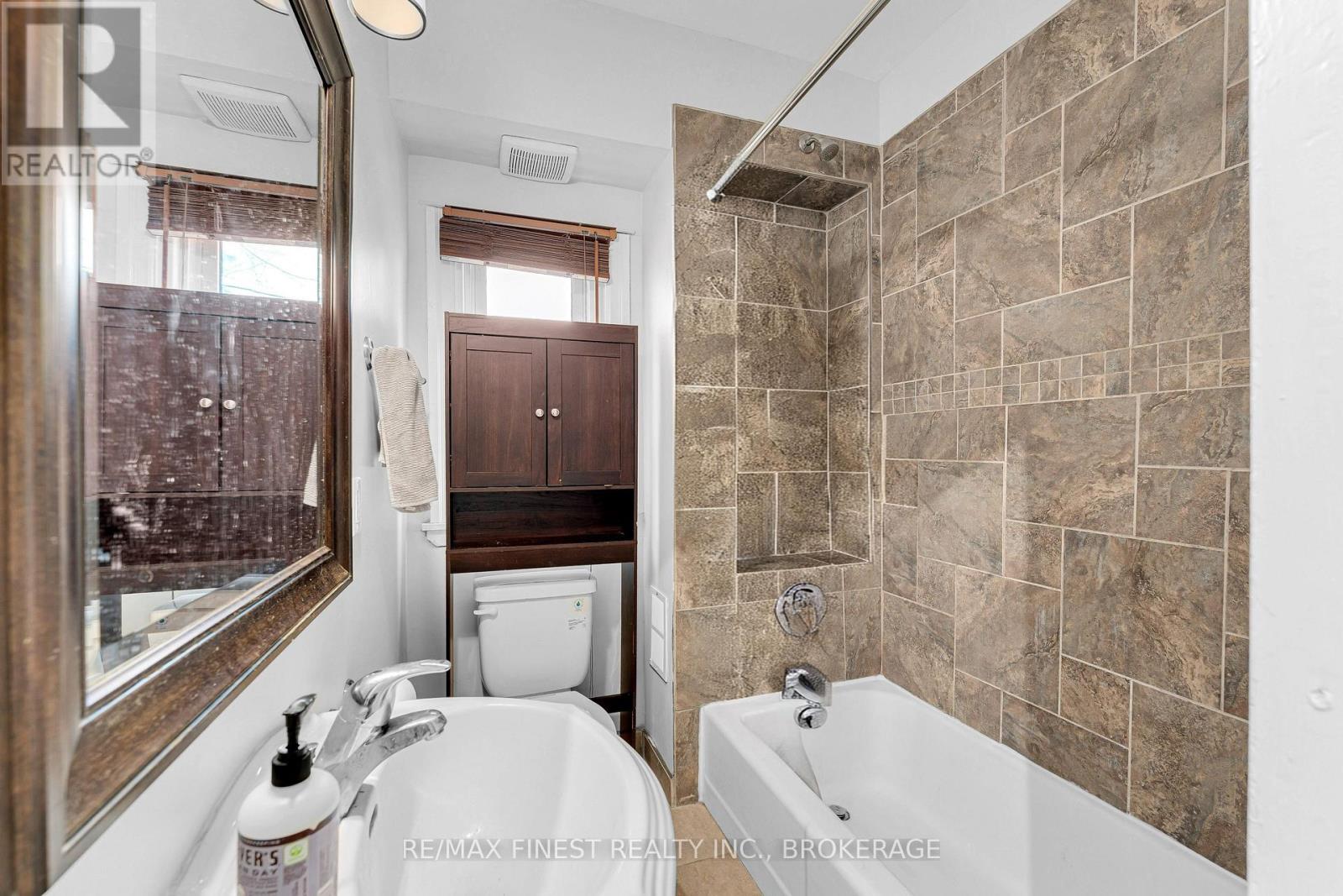 251 Barrie Street, Kingston, Ontario  K7L 3K8 - Photo 25 - X12914616