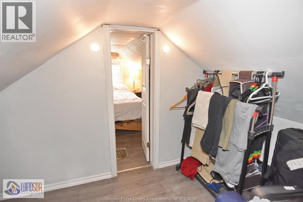 965 Bridge, Windsor, Ontario  N9B 2M9 - Photo 20 - 26006773