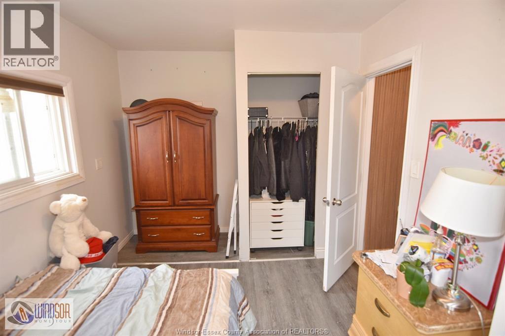 965 Bridge, Windsor, Ontario  N9B 2M9 - Photo 28 - 26006773