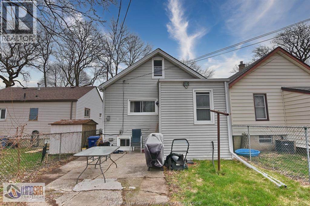 965 Bridge, Windsor, Ontario  N9B 2M9 - Photo 40 - 26006773
