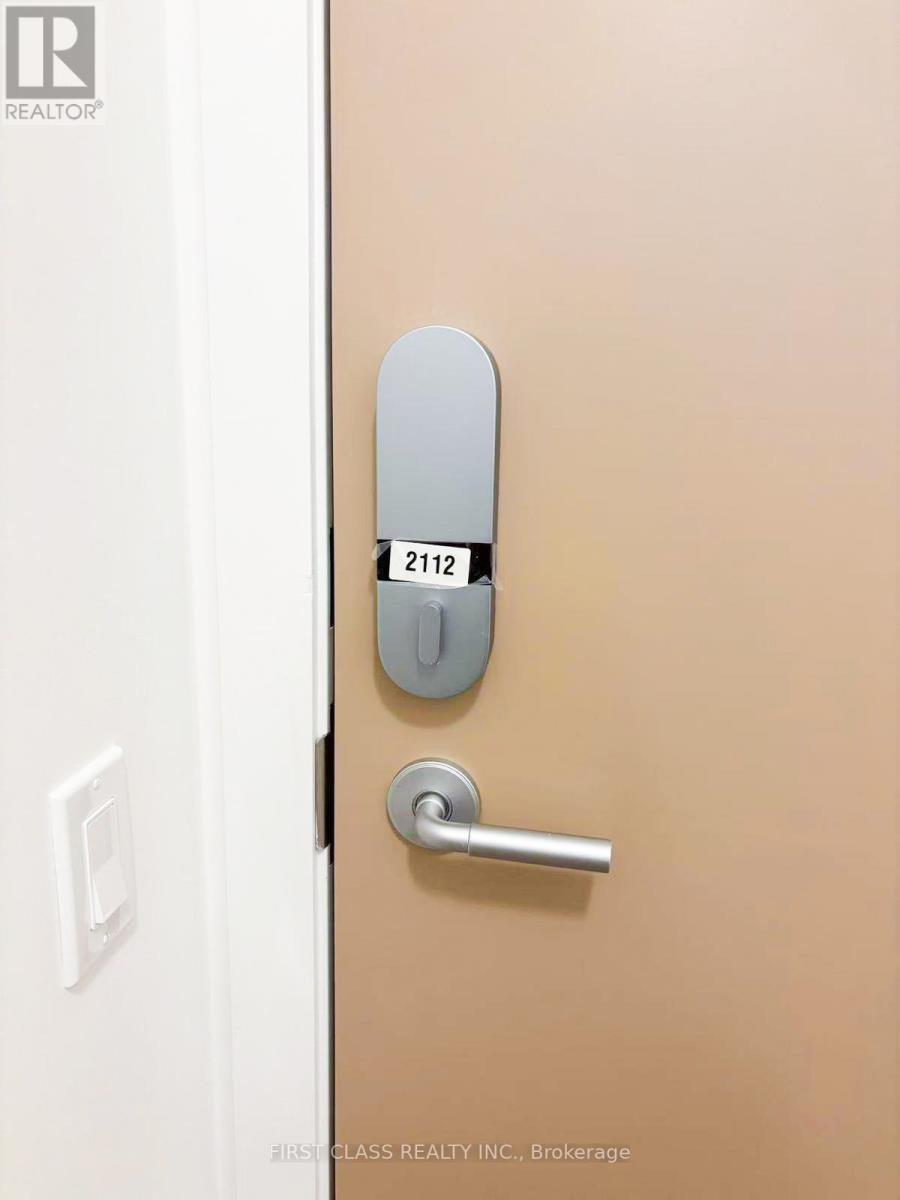 2112 - 1 Quarrington Lane, Toronto, Ontario  M3C 0S4 - Photo 4 - C12945544