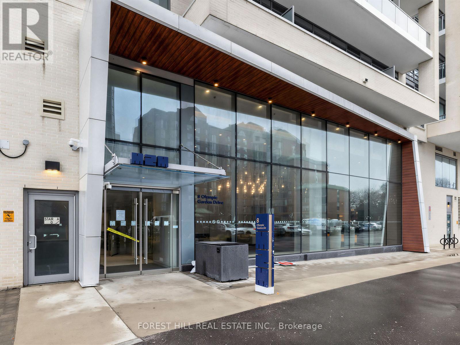 2903 - 8 Olympic  Garden Drive, Toronto, Ontario  M2M 0B9 - Photo 2 - C12945590