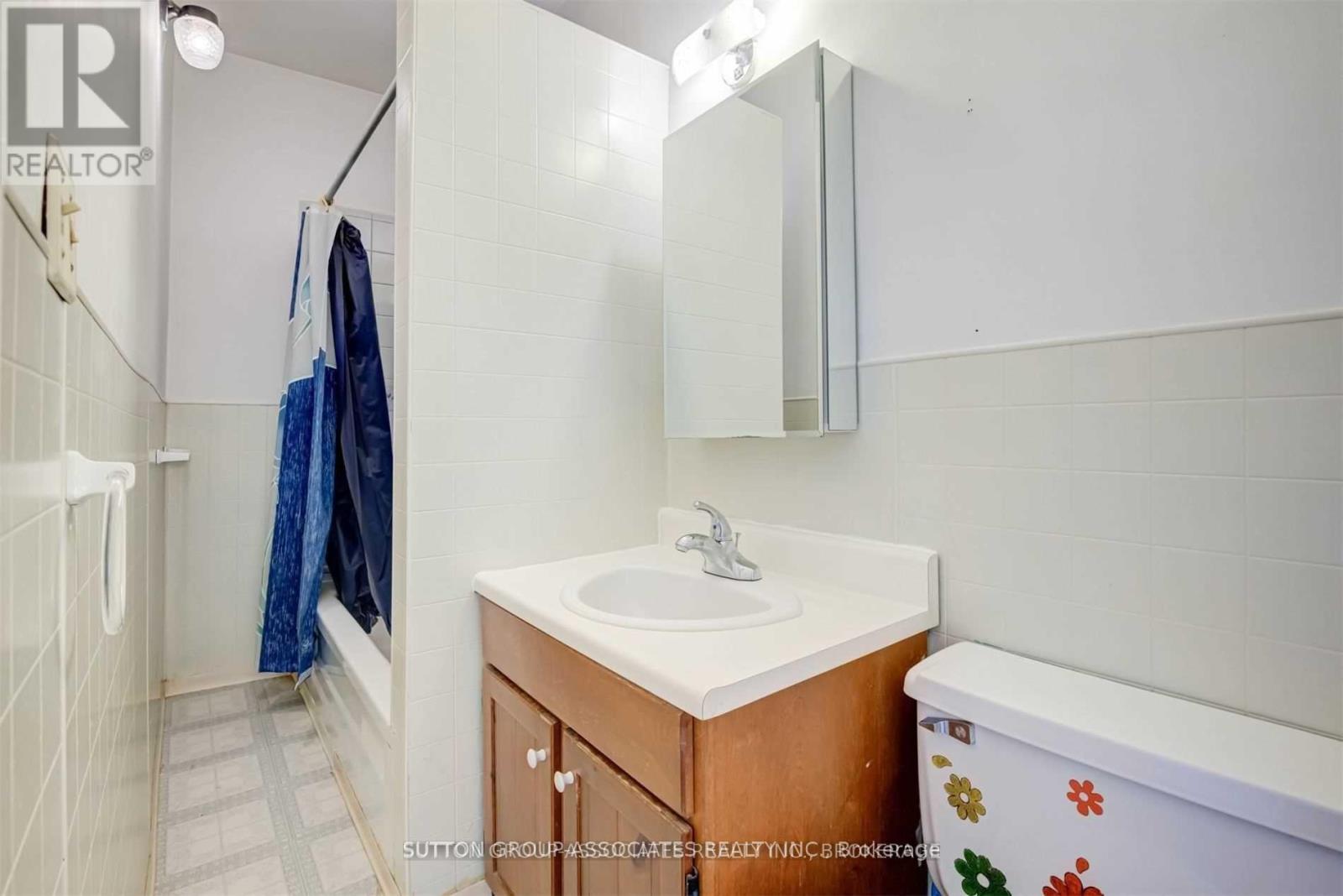 491 Roxton Road, Toronto, Ontario  M6G 3R5 - Photo 16 - C12945722