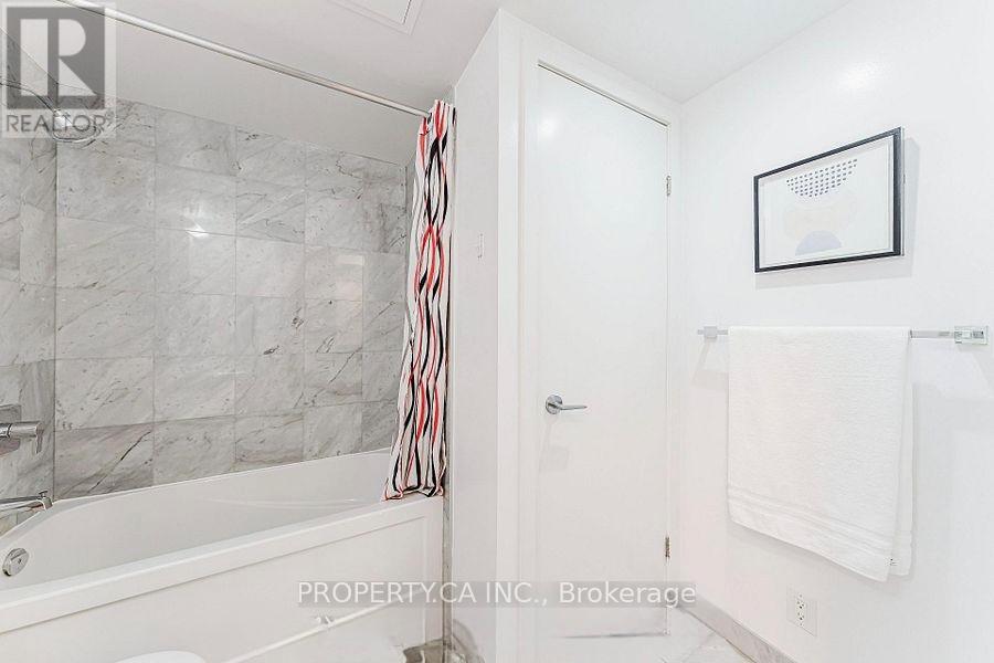 4809 - 14 York Street, Toronto, Ontario  M5J 2Z2 - Photo 12 - C12945740