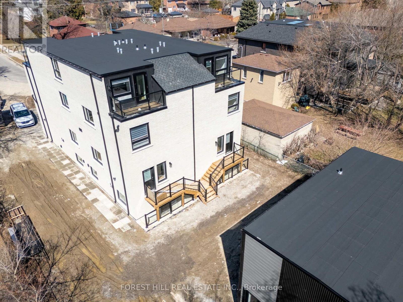 B - 4 Southwell Drive, Toronto, Ontario  M3B 2N7 - Photo 2 - C12945744