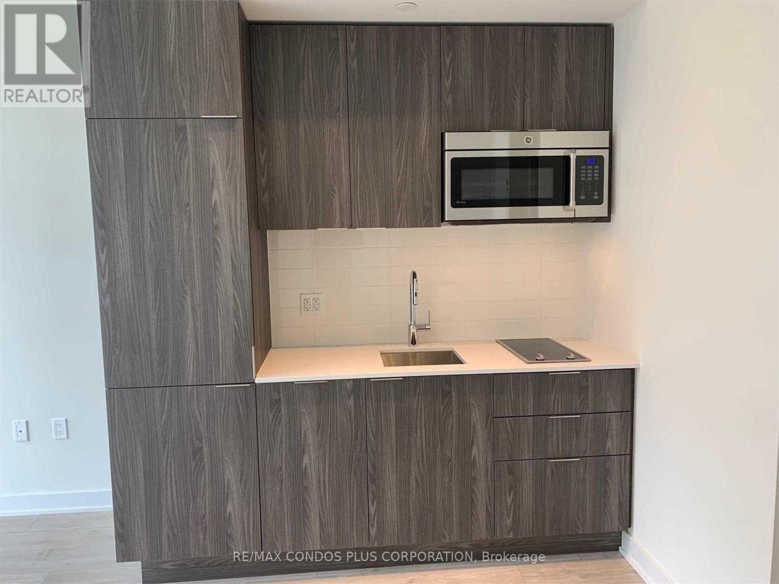 824e - 576 Front Street W, Toronto, Ontario  M5V 1C1 - Photo 3 - C12945800