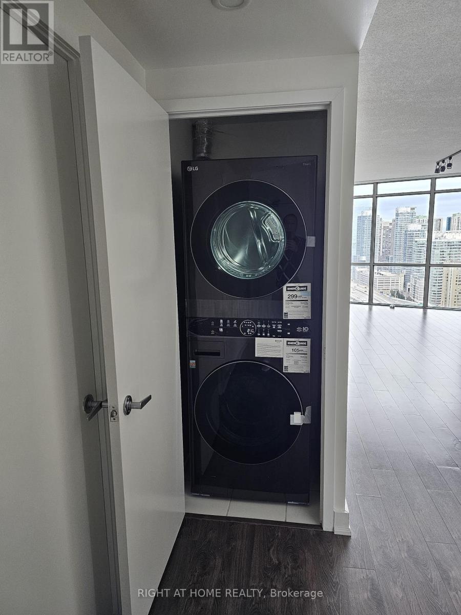 3101 - 5 Mariner Terrace, Toronto, Ontario  M5V 3V6 - Photo 12 - C12945820