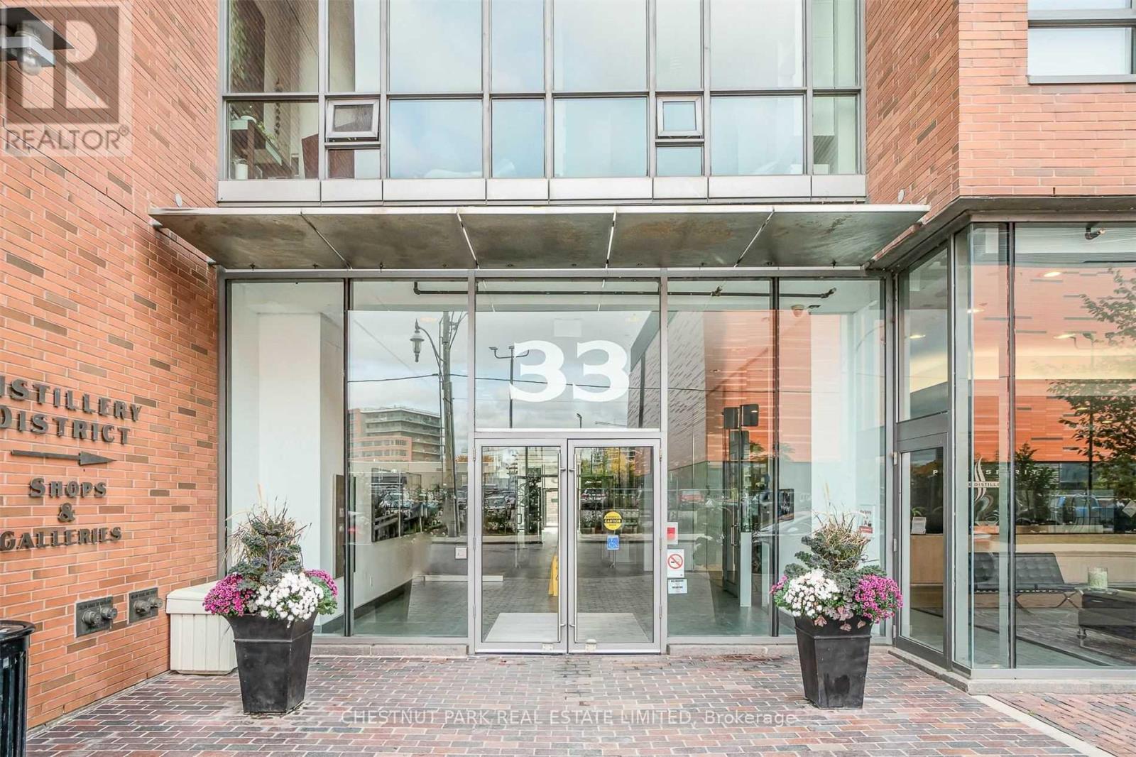 1608 - 33 Mill Street, Toronto, Ontario  M5A 3R3 - Photo 4 - C12945842