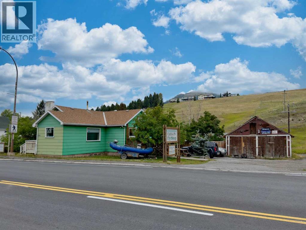 8301 20 Avenue, Coleman, Alberta  T0K 0M0 - Photo 3 - A2297282