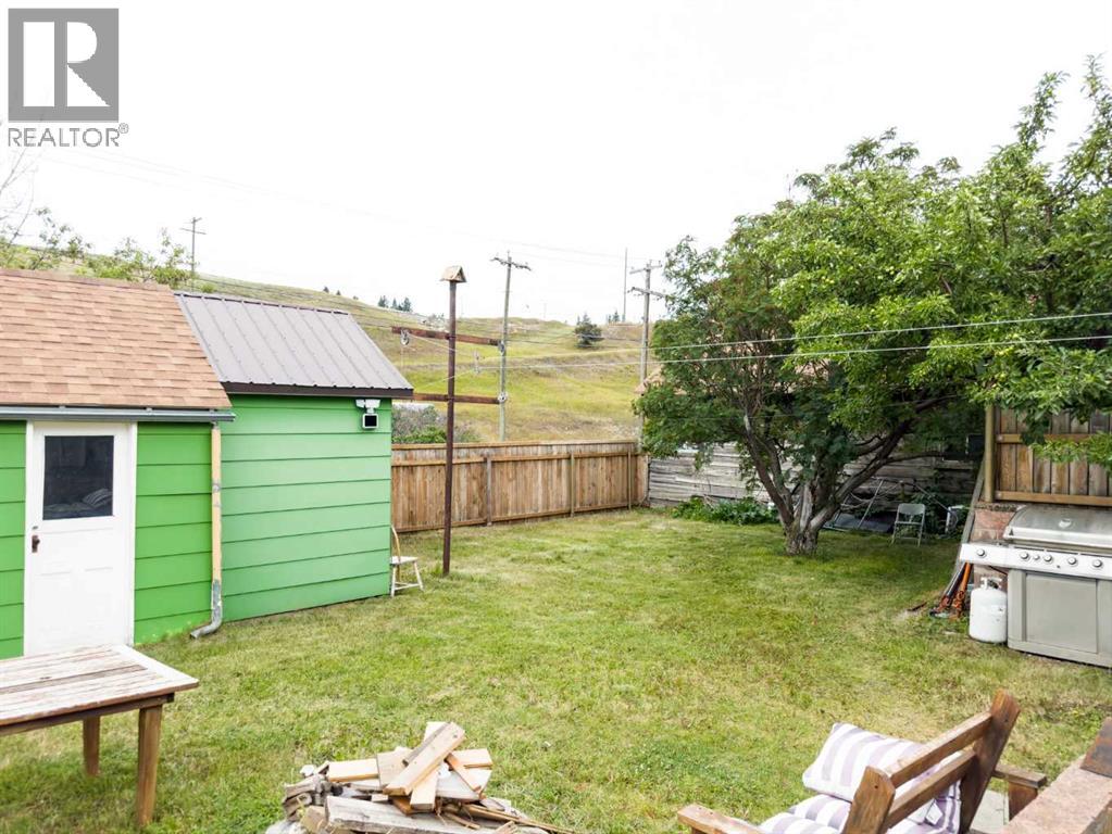 8301 20 Avenue, Coleman, Alberta  T0K 0M0 - Photo 14 - A2297282