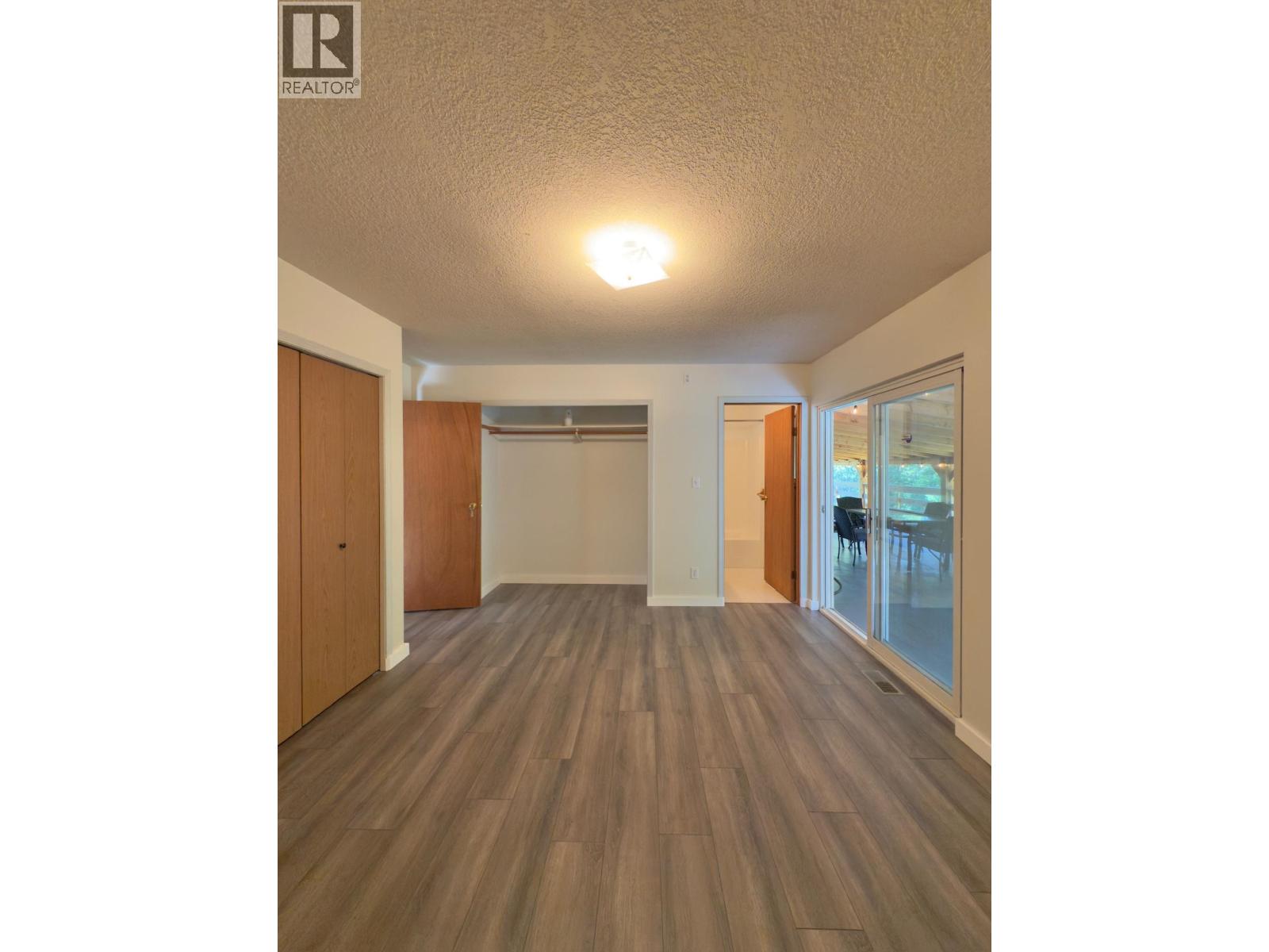 3251 Pigeon Road, 150 Mile House, British Columbia  V0K 2G0 - Photo 16 - R3028497