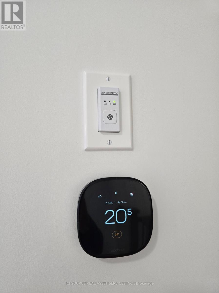 45 Auckland Drive, Whitby, Ontario  L1P 0H4 - Photo 15 - E12945550