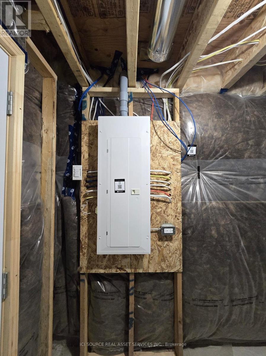 45 Auckland Drive, Whitby, Ontario  L1P 0H4 - Photo 19 - E12945550