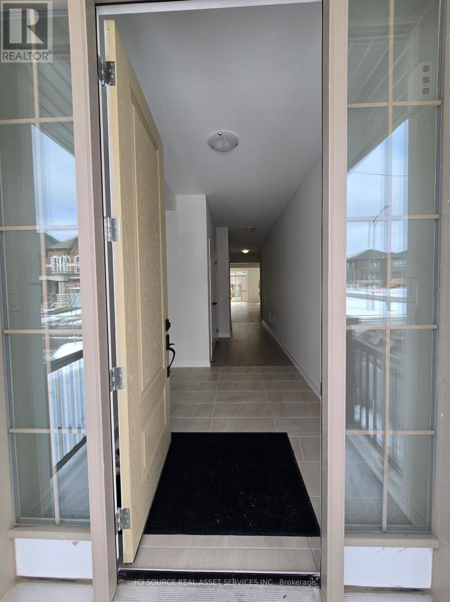 45 Auckland Drive, Whitby, Ontario  L1P 0H4 - Photo 2 - E12945550