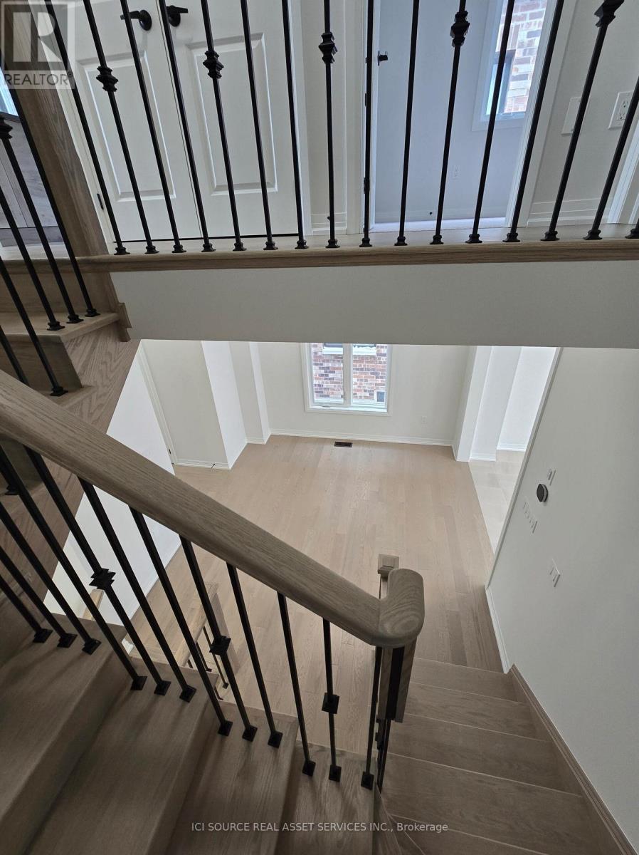 45 Auckland Drive, Whitby, Ontario  L1P 0H4 - Photo 8 - E12945550