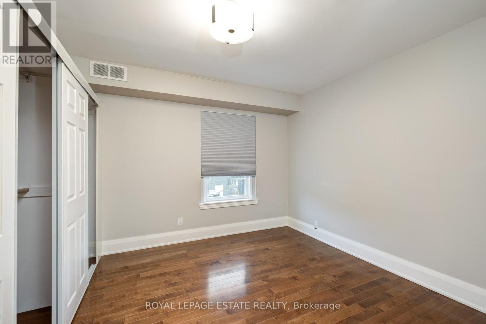 Upper - 322 Silver Birch Avenue, Toronto, Ontario  M4E 3L5 - Photo 13 - E12945628