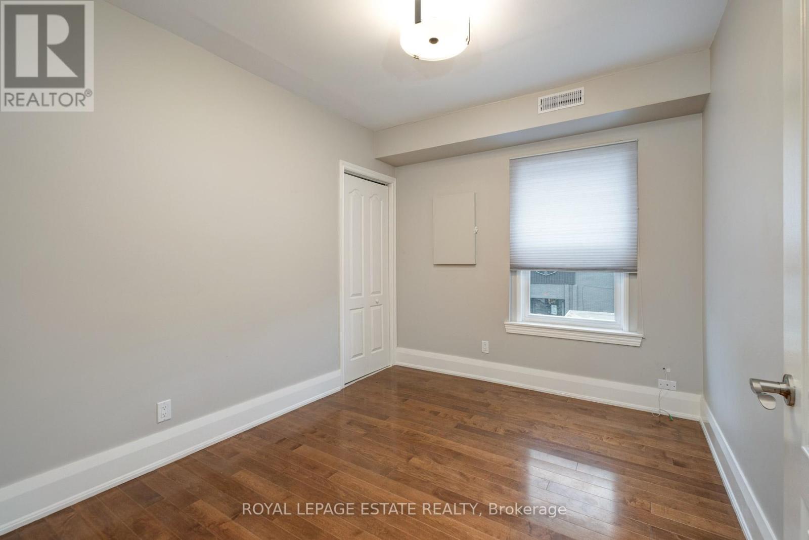 Upper - 322 Silver Birch Avenue, Toronto, Ontario  M4E 3L5 - Photo 16 - E12945628