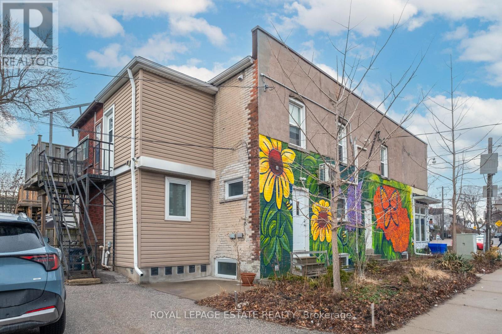 Upper - 322 Silver Birch Avenue, Toronto, Ontario  M4E 3L5 - Photo 2 - E12945628