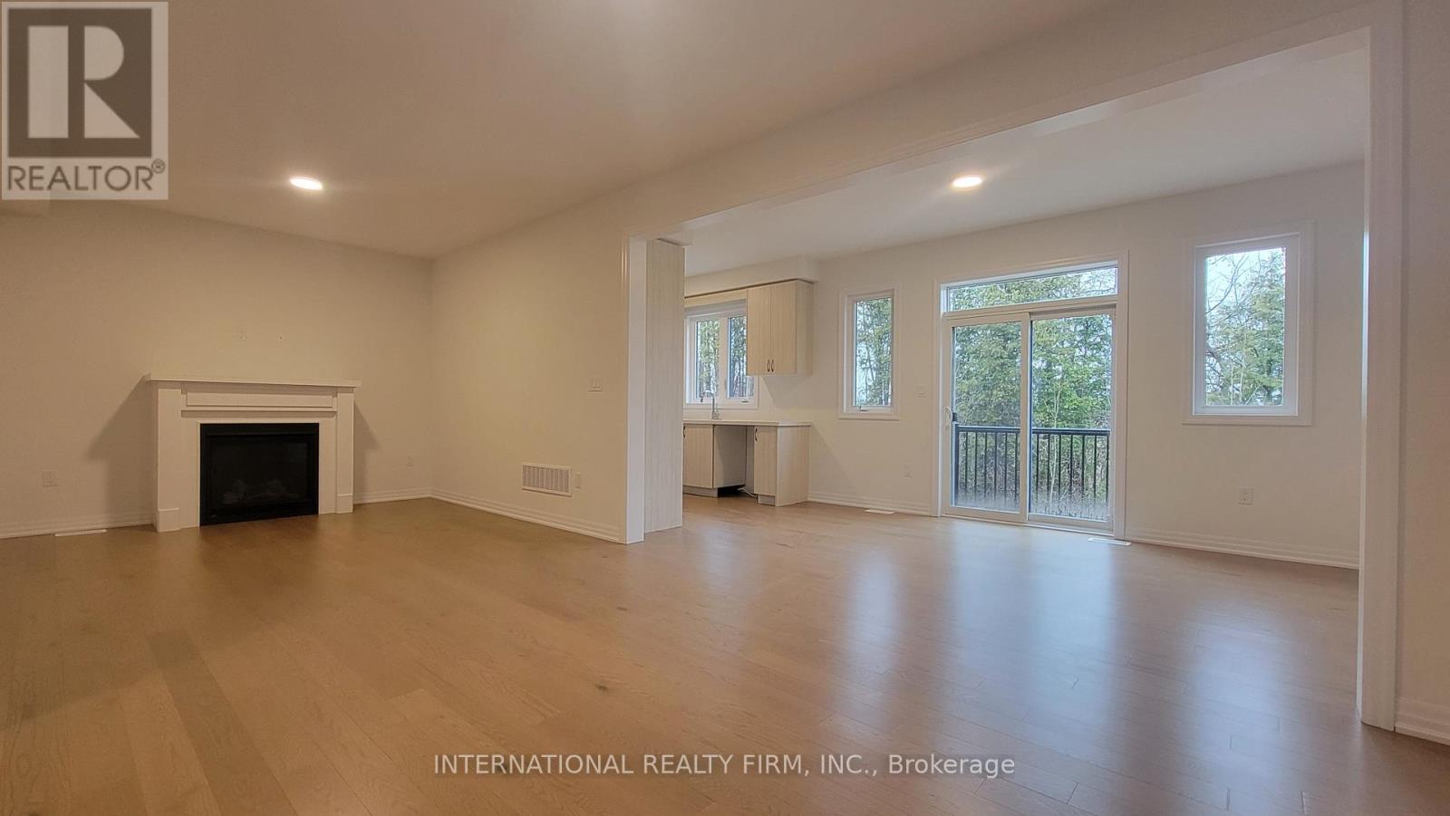 143 Northglen Boulevard, Clarington, Ontario  L1C 0T9 - Photo 5 - E12945758