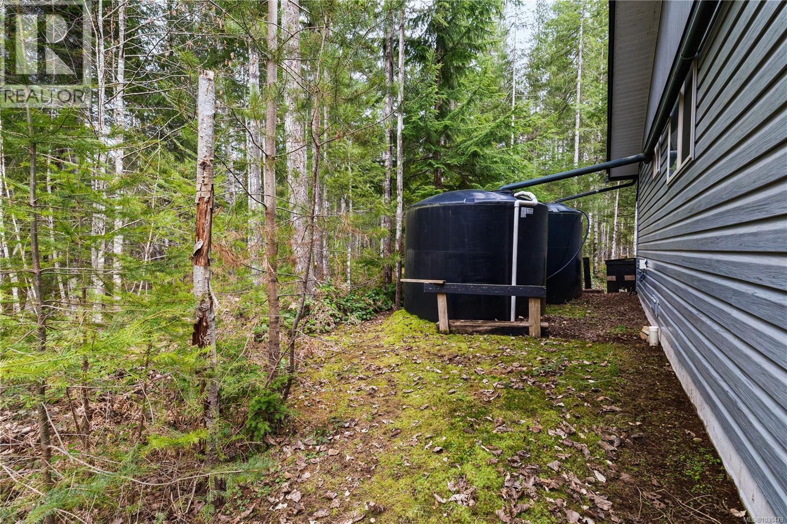 3917 Islak Rd, Black Creek, British Columbia  V9J 1Y9 - Photo 39 - 1030479